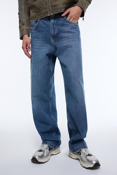 Relax Fit Mid Waist Straight Leg Jeans Denims (٣)