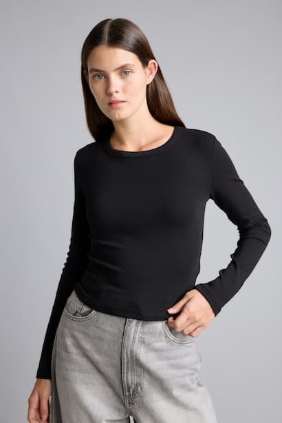 Fitted Ribbed Basic Long Sleeve T-Shirt (٣)