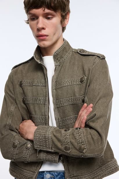 Regular Fit Zip-Up Denim Jacket (4)