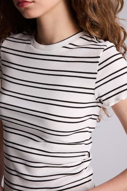 Slim Fit Camisole Short Sleeve T-Shirt (٤)