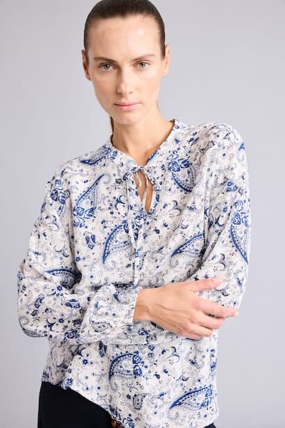 Regular Fit Crew Neck Printed Blouse