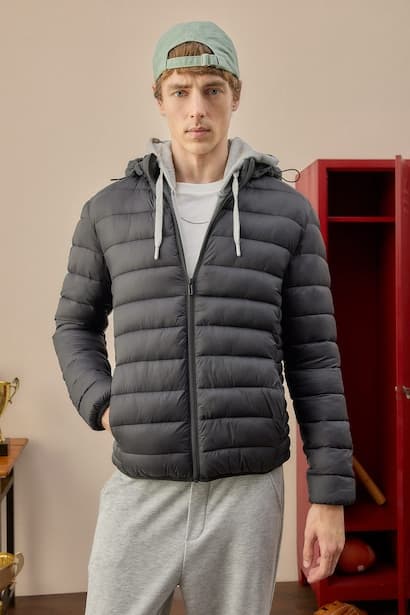 Slim Fit Warm Water-Repellent Puffer Jacket