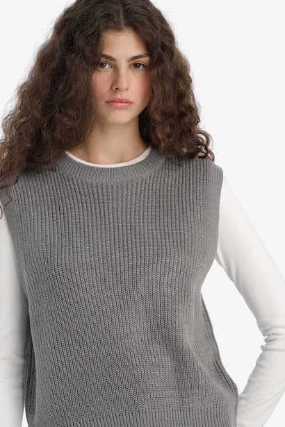 Oversize Fit Crew Neck Knit Sweater (3)