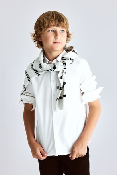 Boy Regular Fit White Oxford Long Sleeve Shirt (٣)