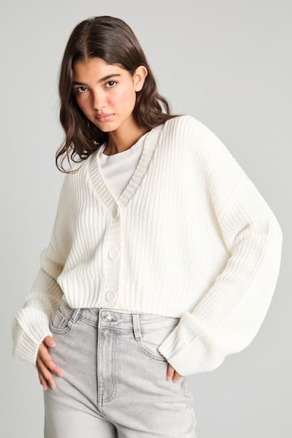 Regular Fit Basic V-Neck Knit Button-Up Cardigan (٣)