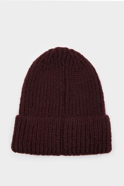 Man Woven Label Beanie (4)