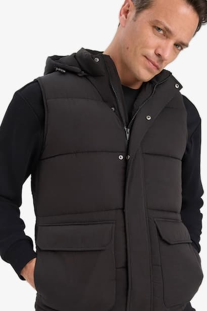 Waterproof Regular Fit Puffer Vest