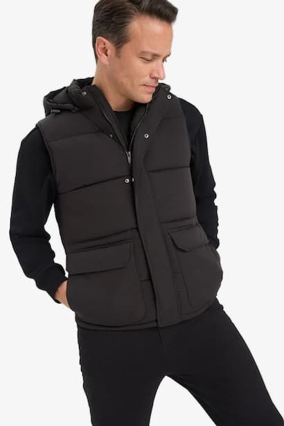 Waterproof Regular Fit Puffer Vest (3)
