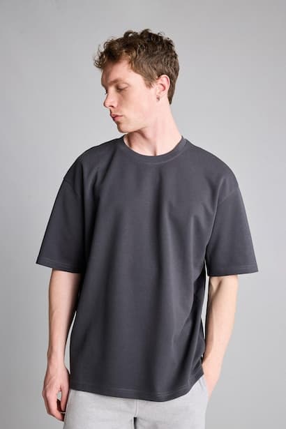 Short Sleeve T-Shirt (٤)
