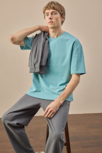 Short Sleeve T-Shirt (٣)