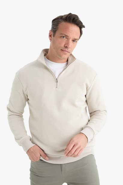 Regular Fit Half Zippered Basic Sweatshirt (٣)