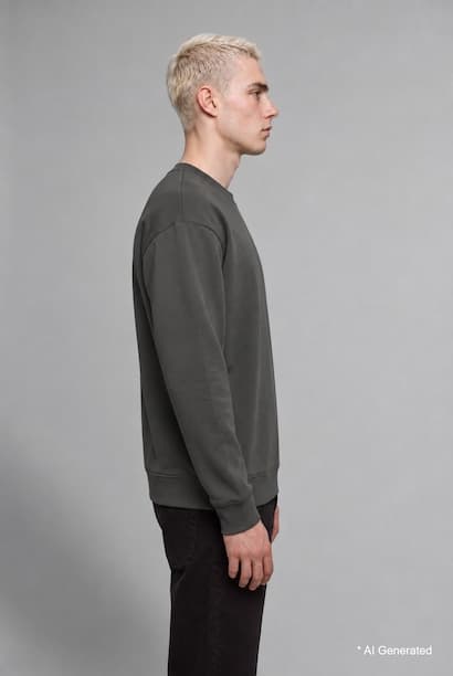 Boxy Fit Printed Crew Neck Long Sleeve Sweatshirt (٣)