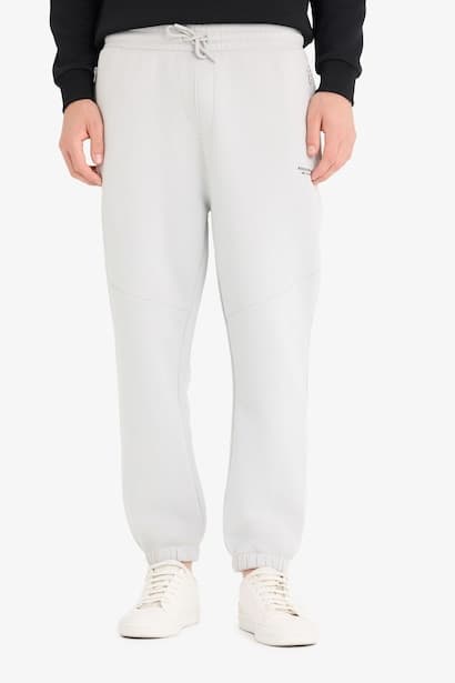 Regular Fit Zipper Pocket Printed Trousers (٤)