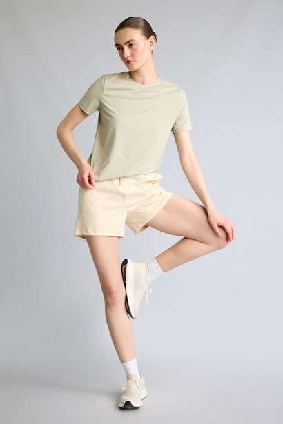Standard Fit Elastic Waist Sports Shorts