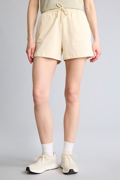 Standard Fit Elastic Waist Sports Shorts (3)