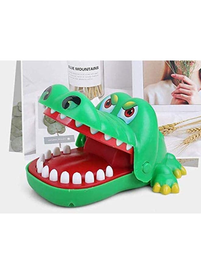 Crocodile Dentist Biting Finger Game Funny Play Toy Unique Detailed Design 7.5x6cm Gag Toys & Practical Jokes (٨)