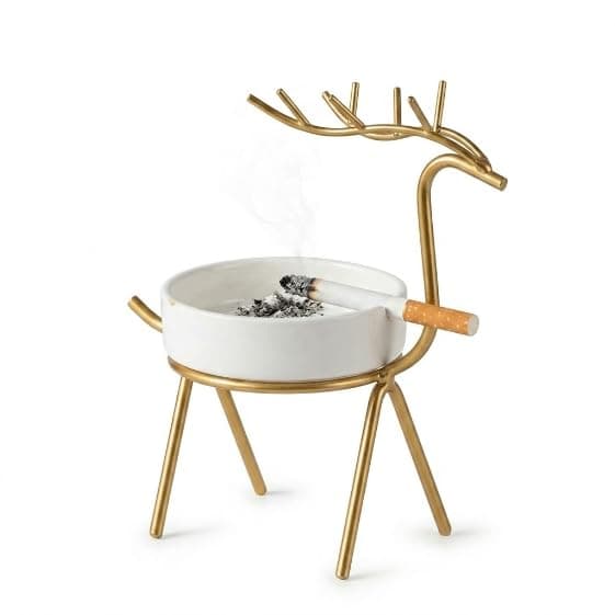Elegant Golden Deer Ceramic Ashtray, Decorative Ashtray for Home and Office, Practical White Bowl for Collecting Ashes and Cigarette Butts, Suitable for Daily Use and Hospitality