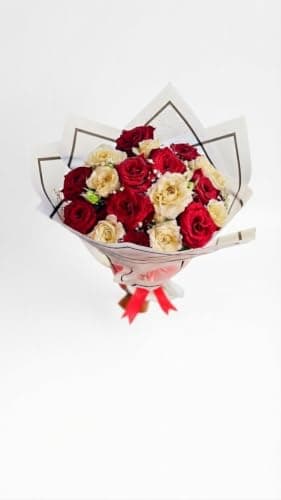 Artificial Rose Bouquet - Bouquet of Artificial Flowers with Unique Design, Suitable for Gifting on Different Occasions, Decorative Piece to Add a Beautiful Touch to Your Place Artificial plant