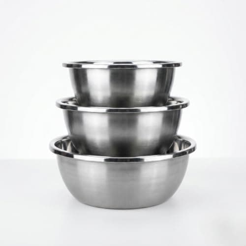 Stainless Steel Mixing Bowl Set of 3 Pieces,28, 30 and 32 cm. (Silver) | Spacious containers offer versatility for various culinary tasks.