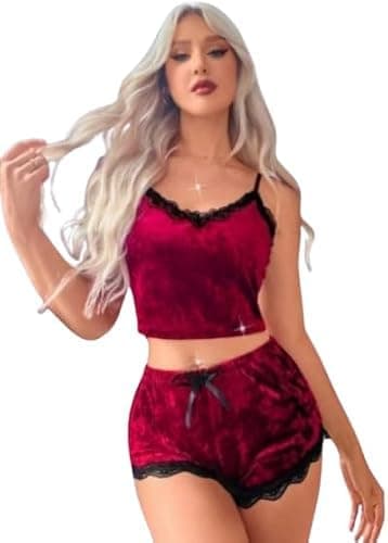 بيجامة هوت شورت نسائية قطعتين من القطيفة الناعمة (كود HN 9038) – مقاس موحد (One Size) حتى 80 كجم لإطلالة منزلية مريحة ودافئة | أزياء وملابس النوم النسائية