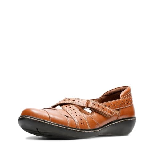 Clarks Women's Ashland Spin Qashland Spin Qashland Spin Qآشلاند سبين كيوashland Spin Q Slip-On Loafer Shoes