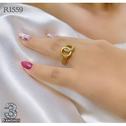 3 Diamonds 292474661779674 Gold-Plated Chain Ring with Interlocked Circles – Elegant Modern Design For Women-1