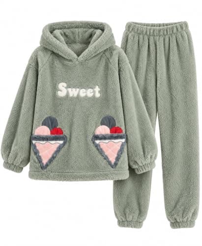 طقم بولار شتوي حريمي – بيجامة دافئة بغطاء رأس وخامة ناعمة للمنزل والراحة AB Pajamas