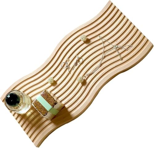 Natural Bamboo Serving Tray with Wavy Design for Home Decor and Kitchen Organization, Large 37x19cm Rectangle Platter for Food Coffee and Tea