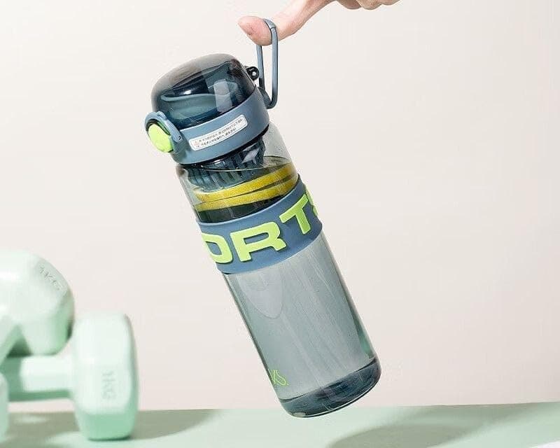 Generic Water bottle, Available in various colors, Suitable for the gym, school, and work, .za
