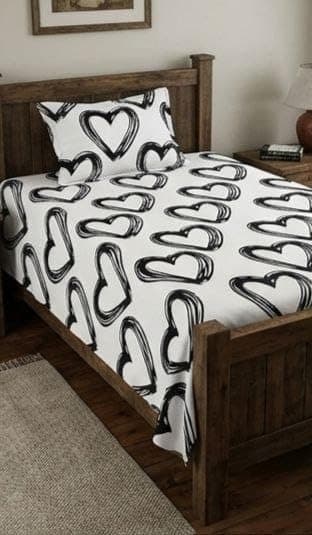 Generic Children's Bed Sheet Set 6-Piece, Heart Print, 240 x 180 cm, .sr Bed linen set