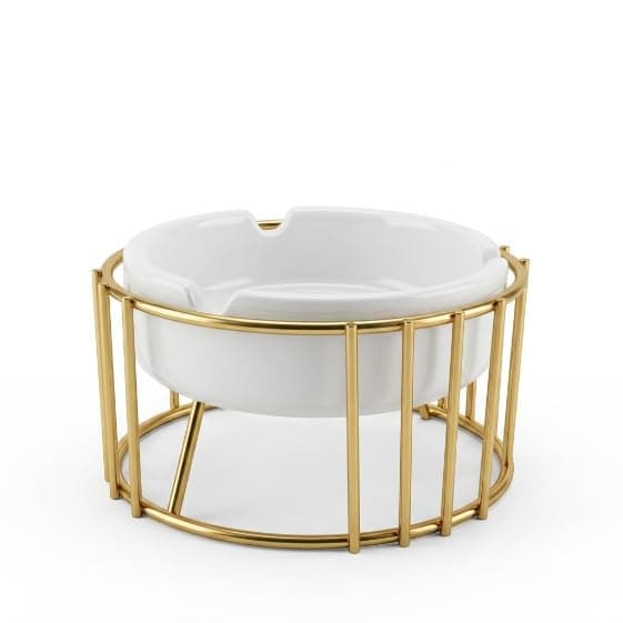 Metal and porcelain ashtray with elegant and practical design, suitable for use on tables and various surfaces, combining the durability of metal with the look of fine porcelain to offer a tidy