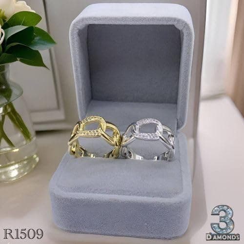 3 Diamonds 292474661779596 Sophisticated Platinum-Plated Link Design Ring For Women - Elegances-1