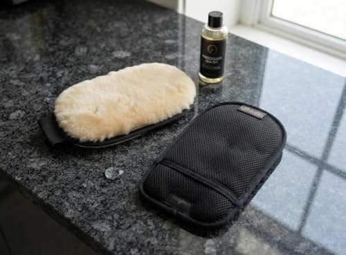 Microfiber Car and Furniture Cleaning Glove Polishing Dusting Mitt