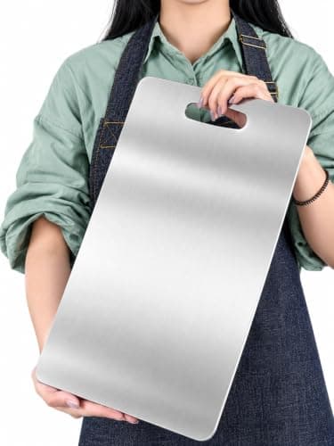 Double Sided Chopping Board with Ergonomic Handle - Metal Surface and Cutting Material Surface - Multipurpose Blanche for Meat, Vegetables and Fruits - Size 36 x 24 cm