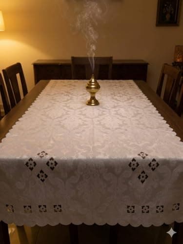 Generic Laser-Cut Jacquard Tablecloth, White, Heavyweight Fabric, Scalloped Edge, 200x150 cm, for 6 to 8 Seater, .Dining Table, .br