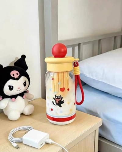 Generic Plastic water bottle, You can add lemon slices, fruit, or mint, 550ml capacity, Suitable for school, the gym, and outings, Available in multiple colors, .ht