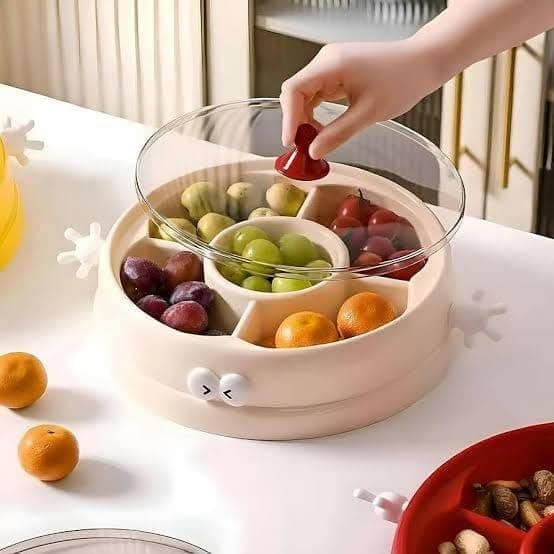 Generic Lidded Compartmentalised Snack Tray with Clear Cover, .hg