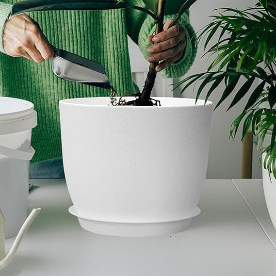 White Plastic Plant Pot with Drainage Saucer for Indoor Plants 30cm | Elegant round design, built-in drain dish design, suitable for indoor use, smooth and durable surface, easy to clean