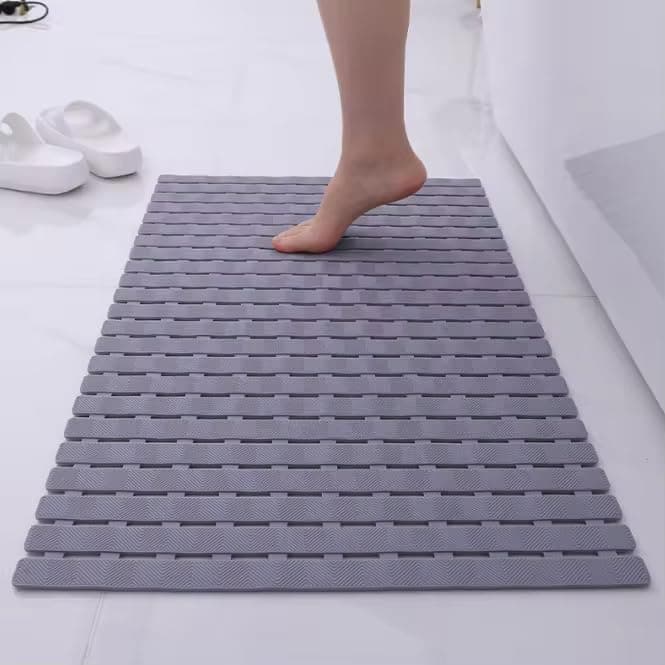 Practical Silicone and Plastic Bath Mat with Foot Brush 70x40 cm Non-Slip Suction Cup Rug for Shower and Bathtub Use Easy Foot Cleaning