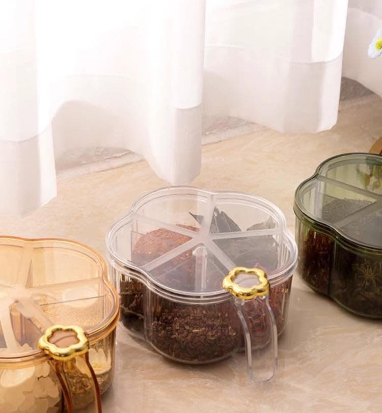 Generic 4-Compartment Spice Organiser with Lid and Spoons, Clear Seasoning Container with Handle, .mek Food storage container