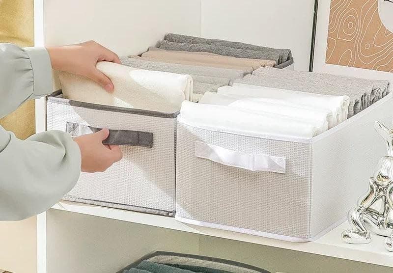 Generic Wardrobe Organiser Box with 7 Compartments, Foldable, Zippered Closure, for Pants, Shirts and Small Items, 36 x 25 x 20 cm, .db Caddy