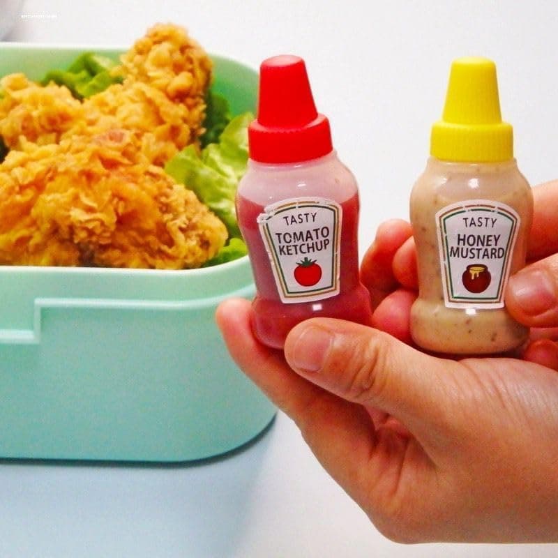25ml Mini Ketchup Bottles - Portable Sauce Storage Squeeze Condiment Bottles for Lunch Boxes Picnic Party (2 Pack)