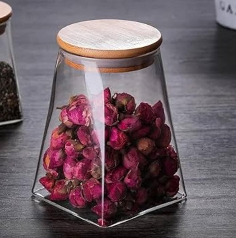 Generic Glass Storage Jar with Lid, 550 ml, for Spices, Snacks, Candy and Dried Fruit, .F