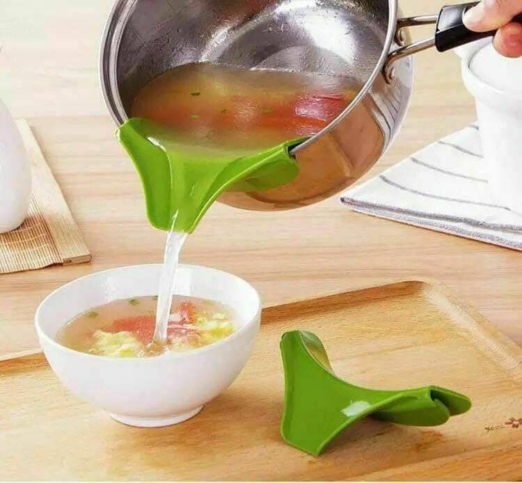 Generic Silicone Pot Drainer, Green, Heat Resistant Universal Spout for All Pot Sizes .sew