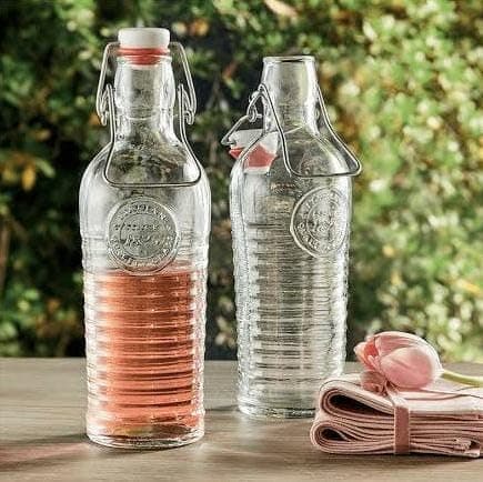 Generic Airtight glass water bottle with a smart clip-top lid, Suitable for water, vinegar, and oil, 500 ml capacity, .sa