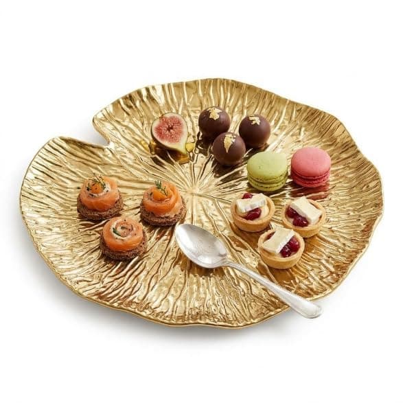 Gold Round Plastic Serving Tray, Elegant Decorative Plate for Tables, Hospitality Serving Tray, Perfume Accessories Organizer, Practical Round Design for Home, Living Room, Dining