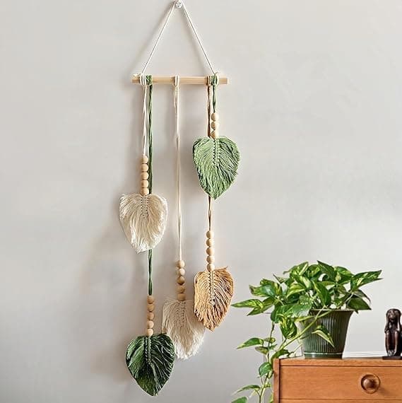 Macrame Wall Hanging, Boho Decoration, Handmade Macrame, Green Leaves Tapestry with Wooden Beads, Tapestry for Bedroom, Living Room, Children's Room, Wedding Wall Decoration, 20 x 67 cm Wall art