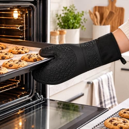 Silicone Oven Glove, Heat Resistant Padded, Non Slip, Washable, Black, BBQs | Heat Resistant Silicone Mitt, Padded Grip, Long Sleeve, Non Slip, Washable, Ideal For Cooking, Baking, BBQ, Grilling And More Pot holder