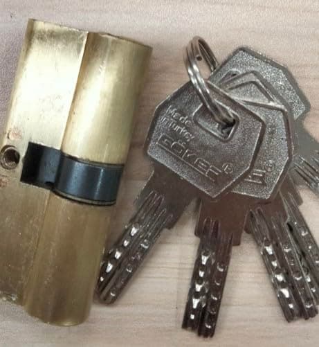 Turkish Computer Door Lock Heart 5 Keys (Copper Heart & Keys)) | Heart Computer Door Lock 5 Keys (Core, Brass Keys))