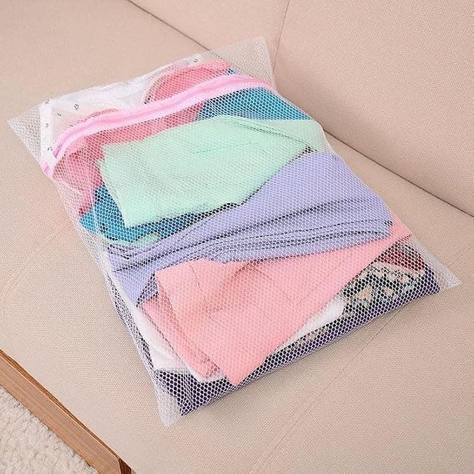 Mesh Laundry Bag with Zipper for Underwear, Delicates, Socks, Washing | Protect clothes, durable zipper, soft mesh, easy to use, machine friendly Storage bag